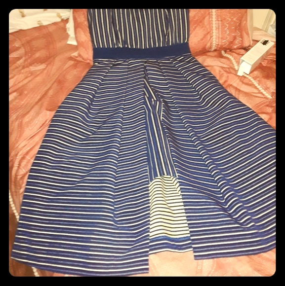 Evan Mendes collection Retro dress - Picture 2 of 3